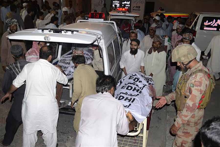 132 die in Pakistan election violence