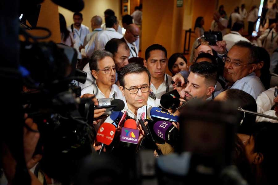 Mexico's Economy Minister Ildefonso Guajardo gestures to the media during the 5th Business Meeting of the Pacific Alliance in Puerto Vallarta, Jalisco, Mexico July 23, 2018. Reuters