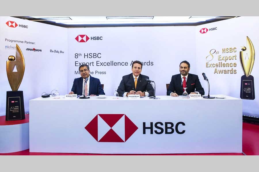 Top officials of Hong Kong and Shanghai Banking Corporation Limited  announcing the launching of ‘8th HSBC Export Excellence Awards’ programme in the capital on Tuesday