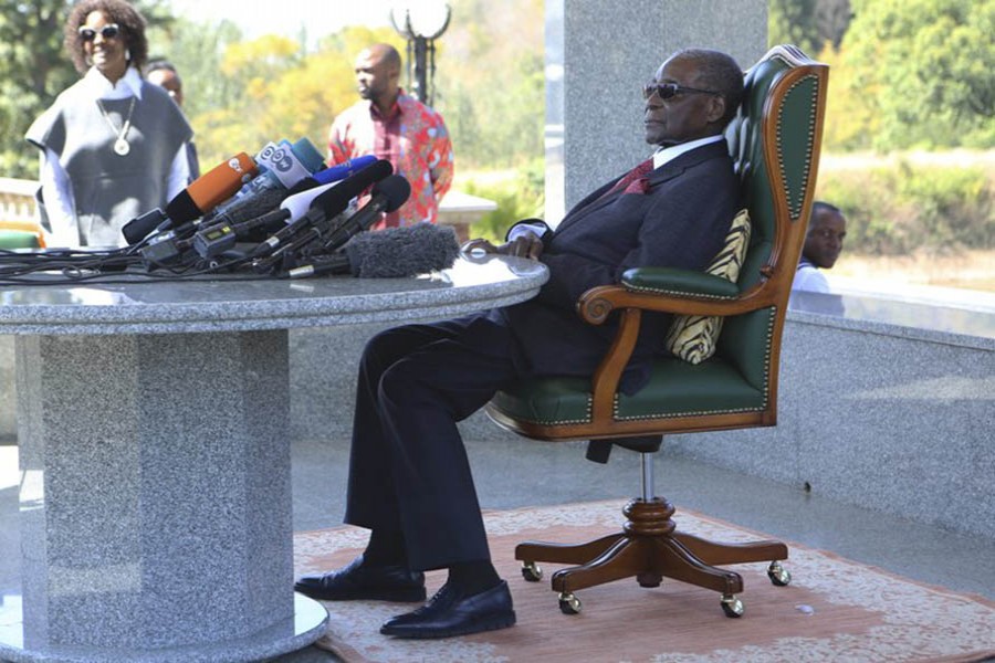 Zimbabwe’s Mugabe rejects Mnangagwa in election