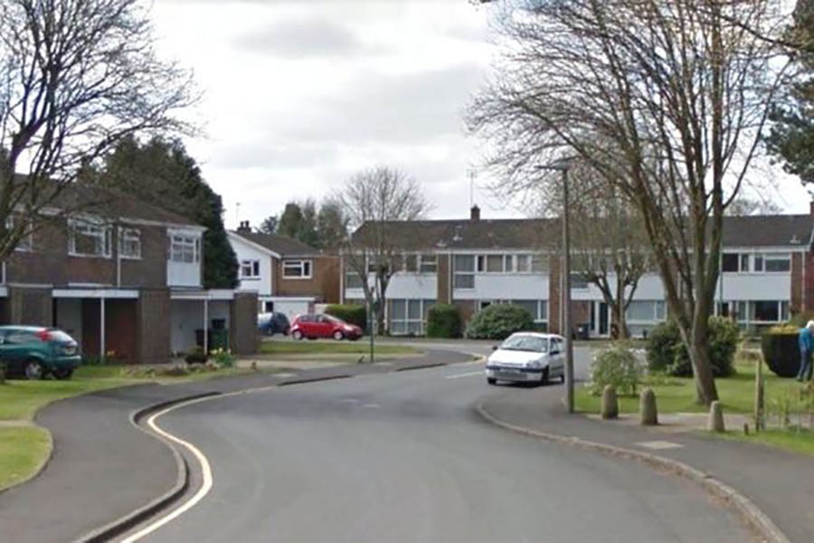 Police finds stabbed body of mother, daughter in Solihull