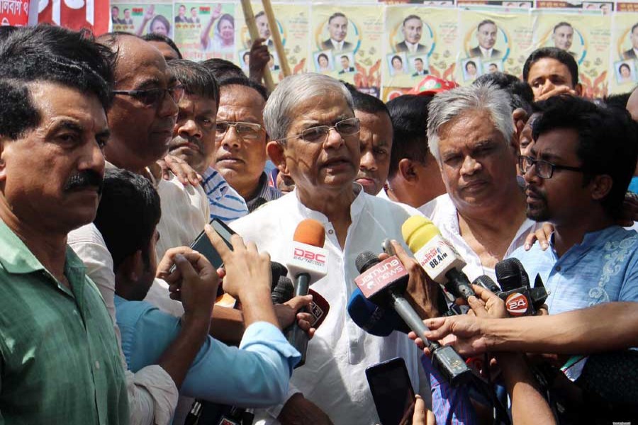 BNP secretary general Fakhrul Islam Alamgir speaking to reporters after placing wreaths at the mausoleum of the party founder late president Ziaur Rahman marking its 40th founding anniversary on Saturday. Photo: Focus Bangla