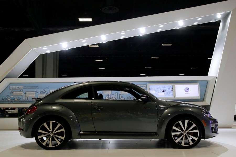 A 2015 Volkswagen Beetle R-Line model is seen at the press day for the Washington Auto Show in Washington, DC, US, January 22, 2015. Reuters/File Photo