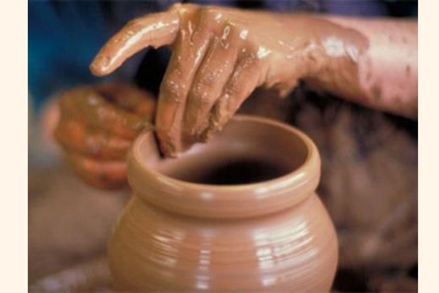 Pottery industry in Badalgachhi on the  verge of extinction