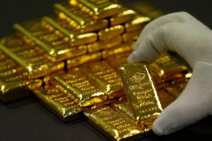 Gold bars are seen in the Austrian Gold and Silver Separating Plant 'Oegussa' in Vienna, Austria, December 15, 2017. Reuters/Files