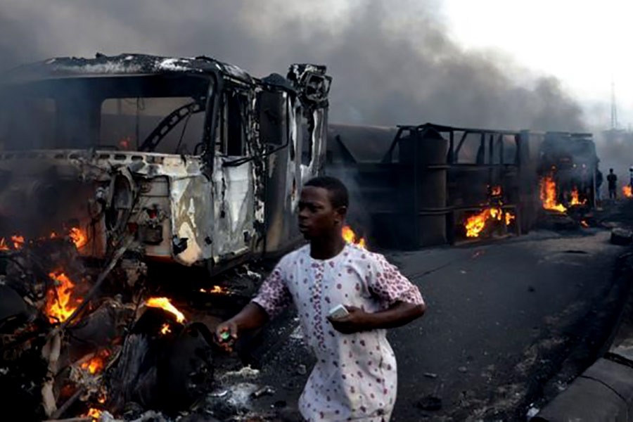 Fuel tanker crash leaves 50 dead in Congo