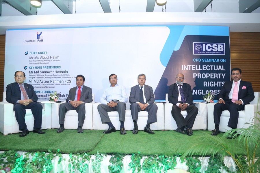 (From right) Md. Azizur Rahman FCS, Council Member of ICSB, Mohammad Sanaullah FCS, President, ICSB, Md. Abdul Halim, Secretary in-Charge, Ministry of Industries, Md. Sanwar Hossain, Registrar (Additional Secretary), Department of Patent, Design and Trademarks (DPDT), Ministry of Industries, Mohammad Asad Ullah FCS, Chairman, Professional Development Sub Committee and Immediate Past President (IPP) and Professor Dr. Feroz I. Faruque FCS, former Senior Vice President, ICSB seen in the seminar held Saturday