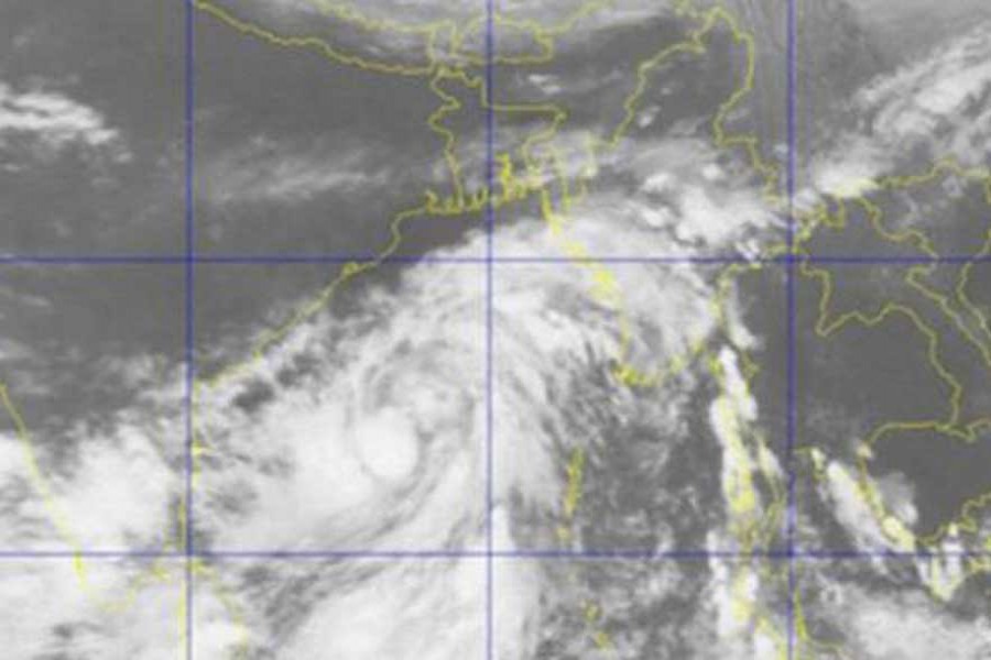 ‘Titli’ intensified into severe cyclonic storm; signal 4 at maritime ports