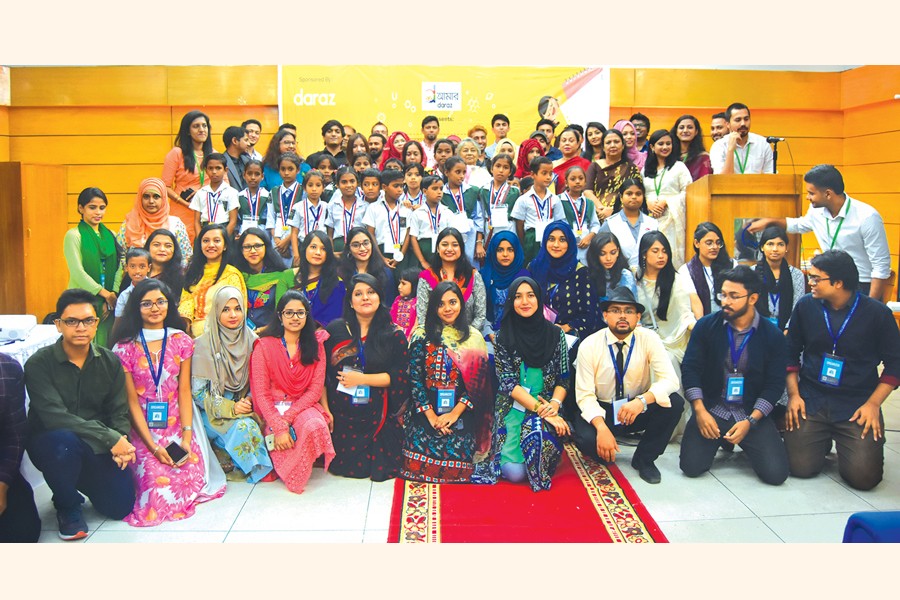 Guests, organisers and participants at the Joy of Innovation 2018, annual science fair arranged by It’s Humanity Foundation