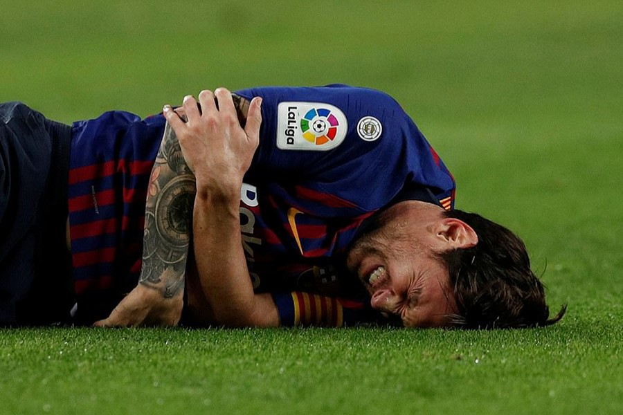 Lionel Messi suffers a fracture that ruled him out of five games in La Liga and the Champions League — Reuters photo