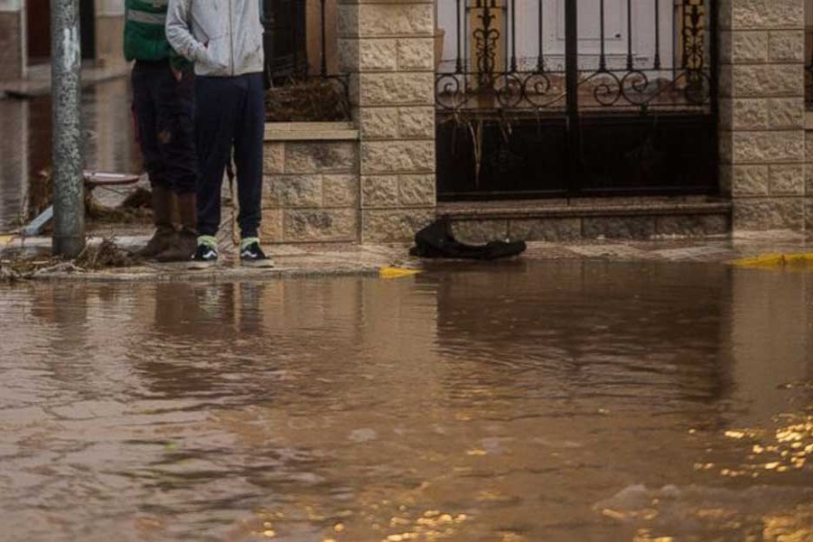 Firefighter dies as flooding hits southern Spain