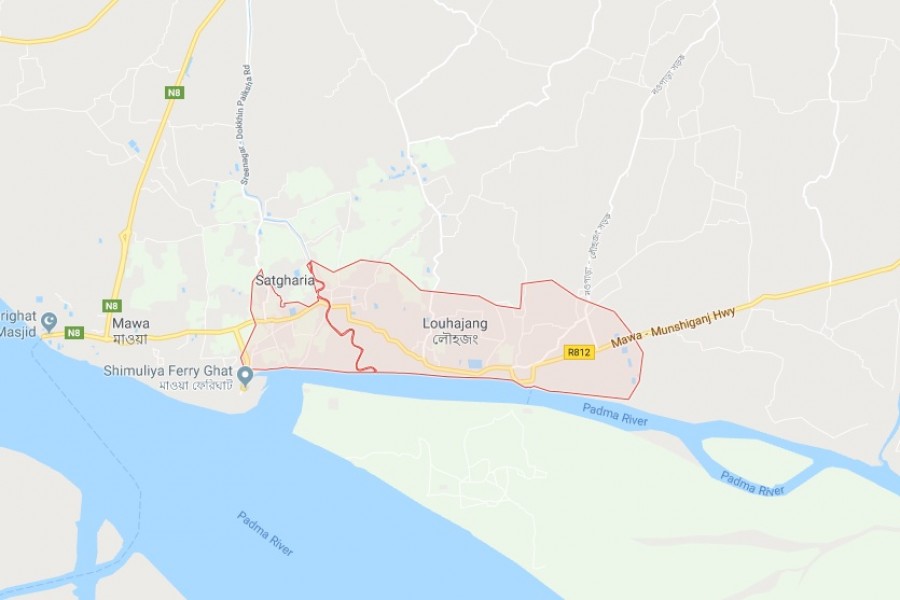 Boatman injured in ‘gunfight’ in Padma