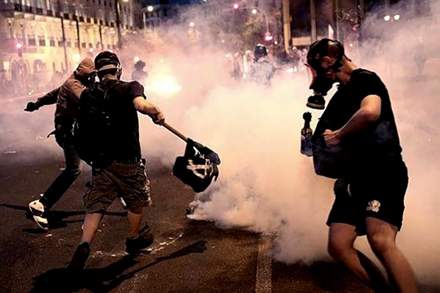 Protest against education reform turns violent in Greece
