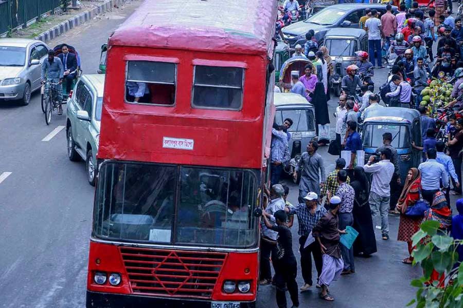 'Accept demands within 21 days or face 96-hour transport strike'