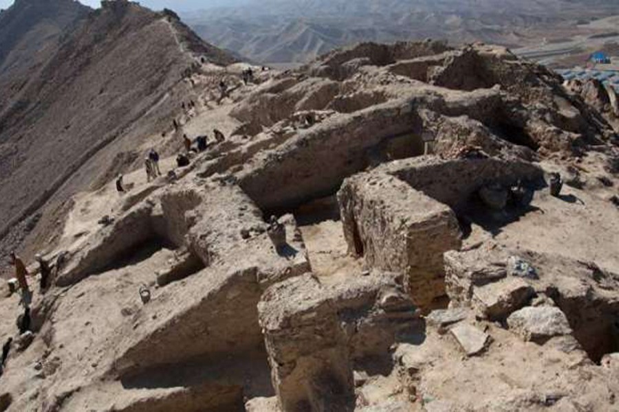 Archaeologists recover 8,000-yr-old village sites