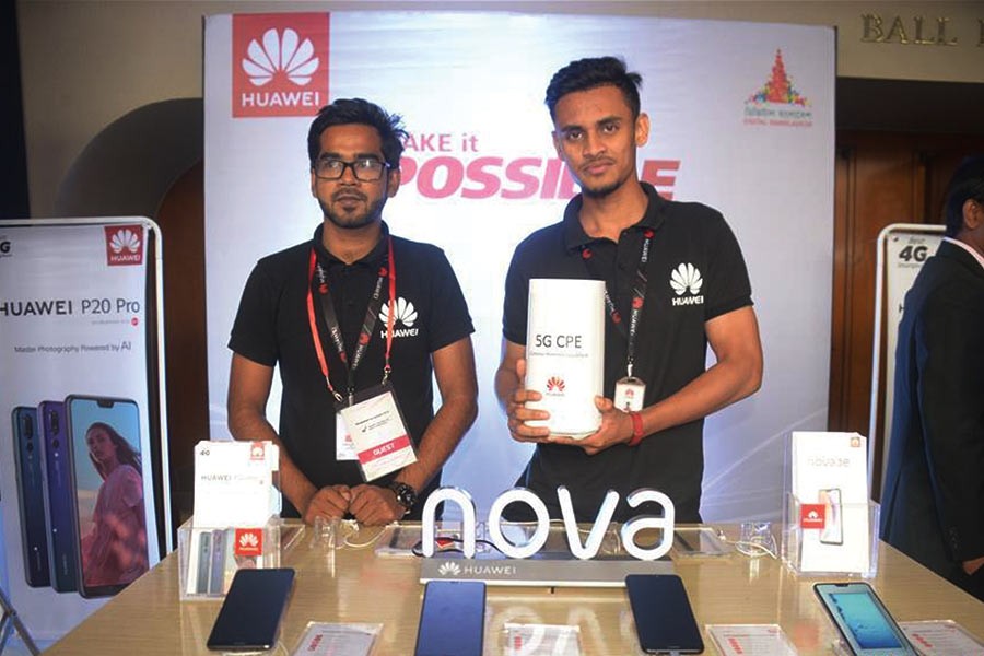 Huawei products are displayed on the sidelines of the Bangladesh 5G Summit 2018 in Dhaka, Bangladesh, on July 25, 2018. — Photo:  Xinhua