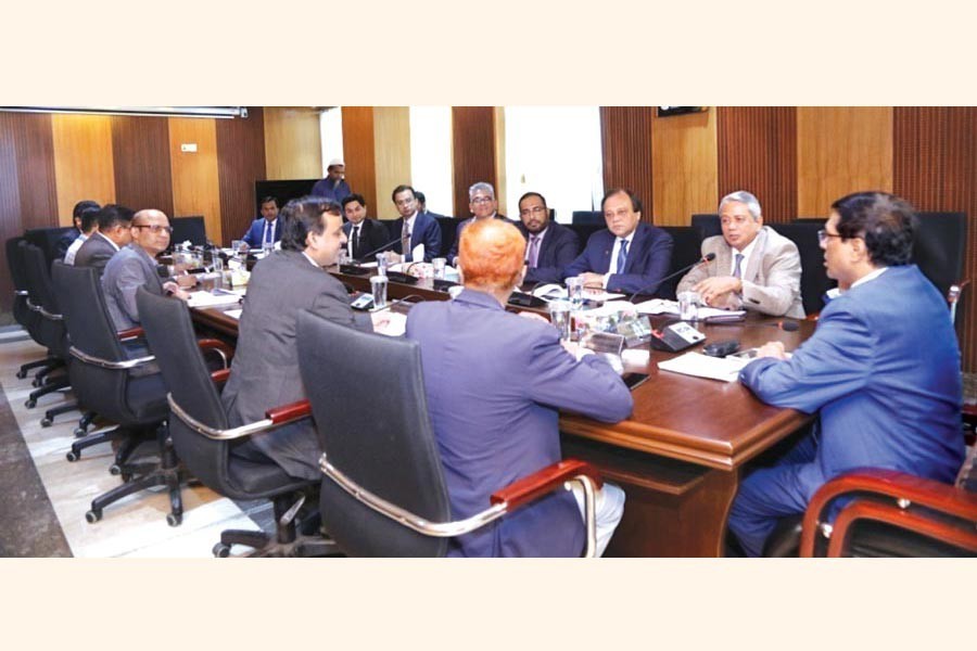 A delegation of Bangladesh Association of Publicly Listed Companies (BAPLC), led by its President Azam J Chowdhury met with Prof. Dr. M. Khairul Hossain, Chairman, BSEC on Monday. Prof. Md. Helal Uddin Nizami, Dr. Swapan Kumar Bala, Commissioners of BSEC, Anis A. Khan, Vice President of BAPLC, Gulam Rabbani Chowdhury, Syed Farhad Ahmed, Riad Mahmud, Shahriar Ahmed, Engr. Abu Noman Howlader, members of the EC of BAPLC and other officials of BSEC seen