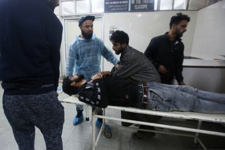 Kashmir fighting leaves 11 dead