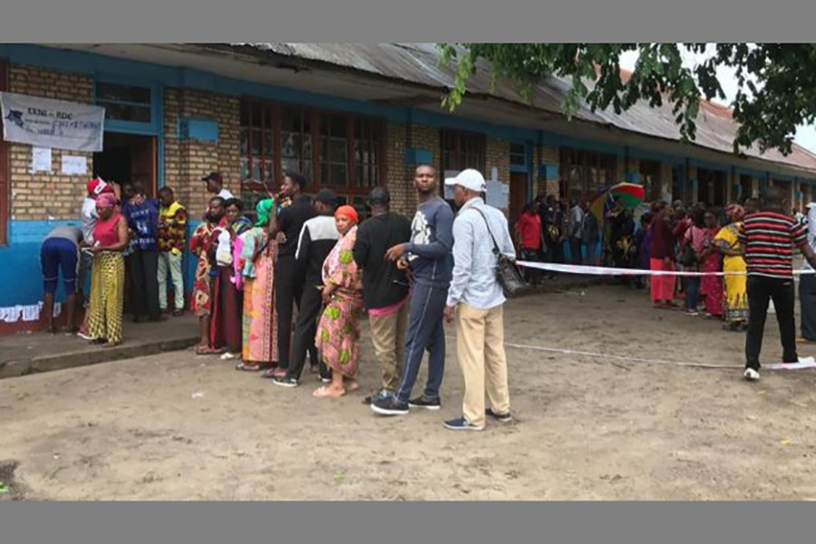 People have been queuing to vote in the capital, Kinshasa. Photo: BBC