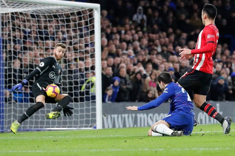 Chelsea's Alvaro Morata missing a chance to score during the English Premier League football match against Southampton at Stamford Bridge in London on Wednesday	— AP