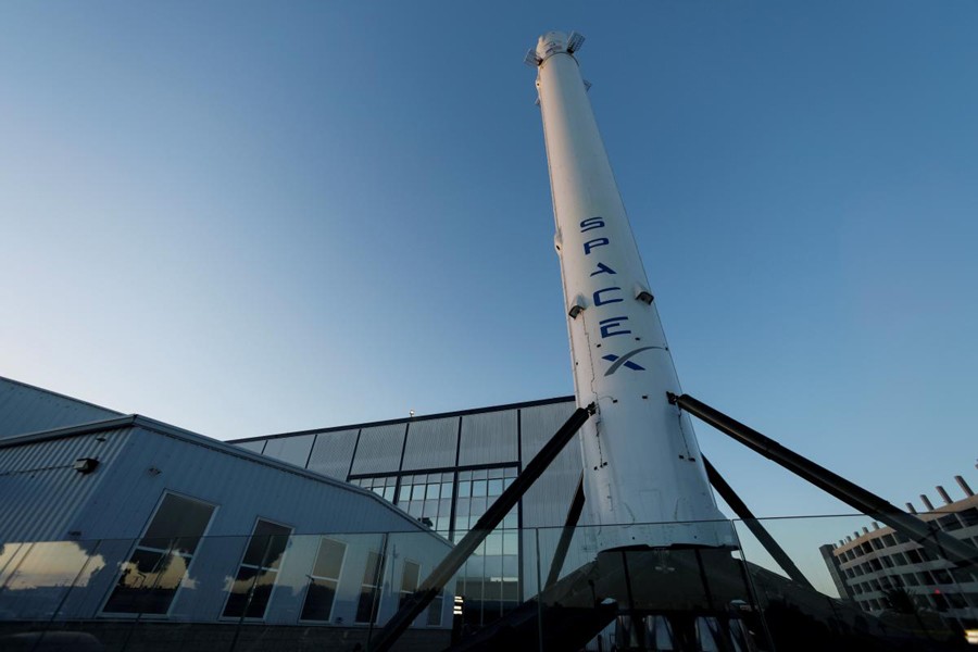 SpaceX to lay off 10 per cent of workforce