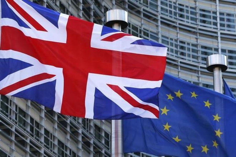 EU allows visa-free travel to UK citizens