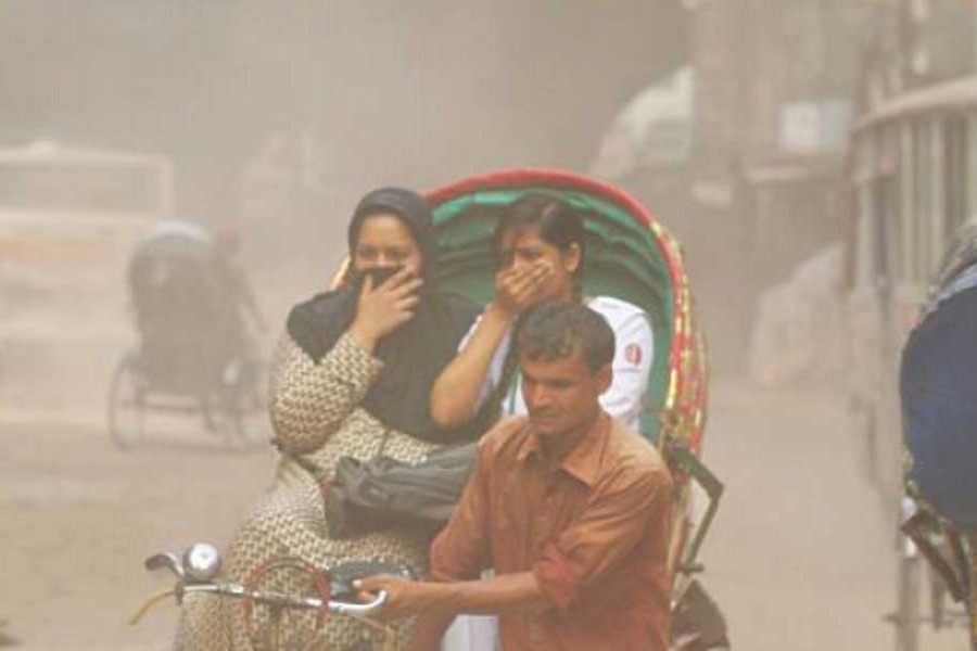 Air pollution continues to be a problem in Dhaka city