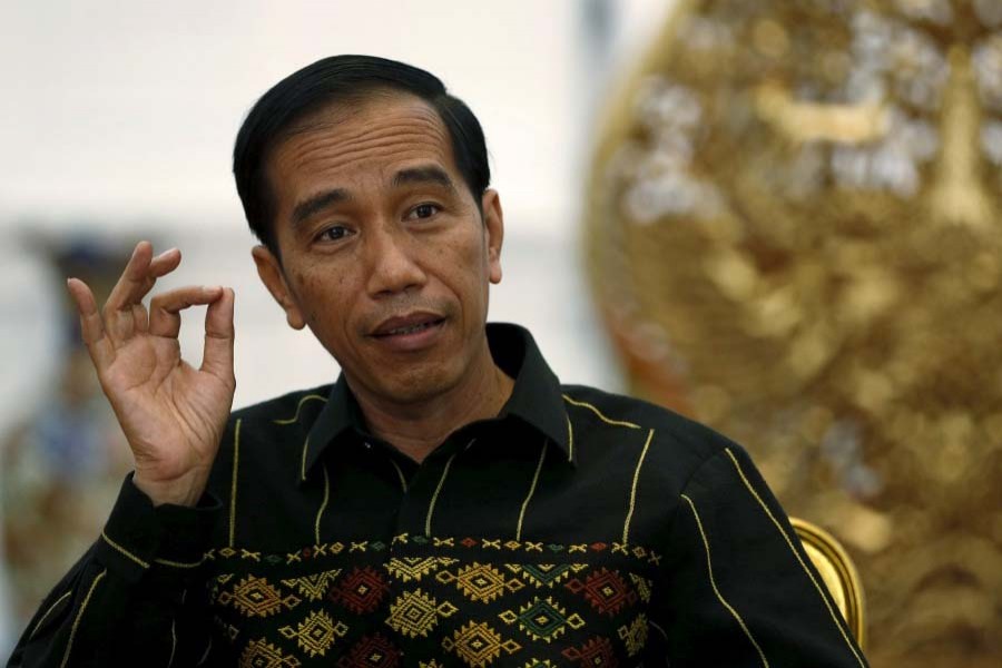 A presidential decree giving industries a transition period of several years to comply with a law regarding halal labels on food, drugs and cosmetics now awaits President Joko Widodo’s signature. Reuters Photo