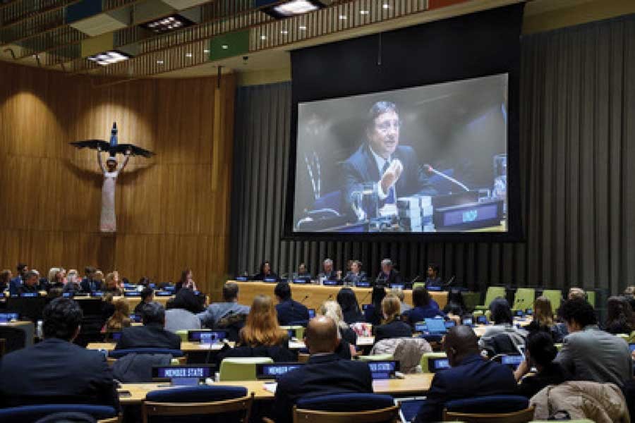 Achim Steiner (on screen and at dais), Administrator of the United Nations Development Programme (UNDP), speaks at the special event "Life Below Water: For People and Planet", held as part of the global celebration of World Wildlife Day 2019 (March 03).  	— UN  photo