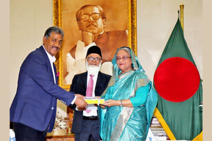 EBL donates Tk 10m to PM’s relief fund for Churihatta victims