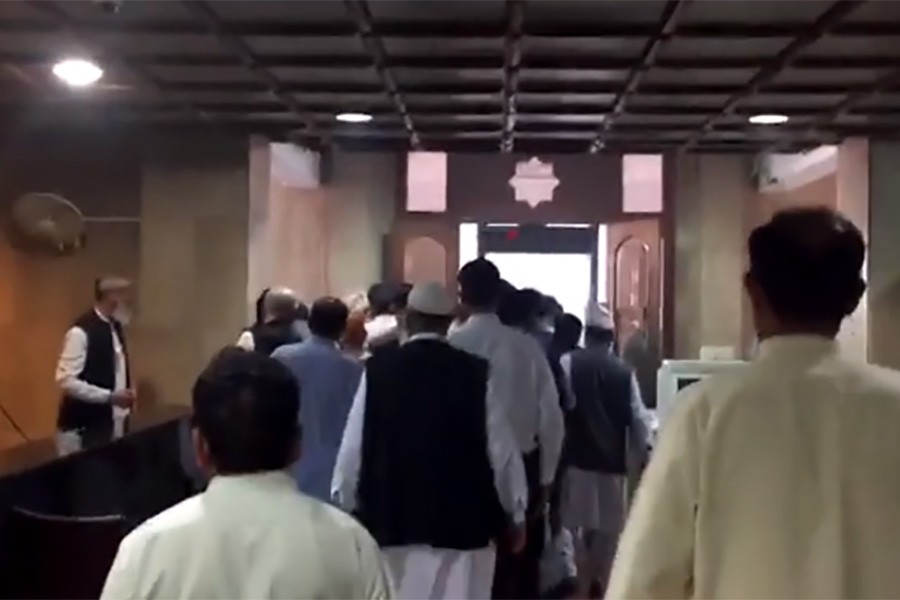 Fire at Pakistan PM's office