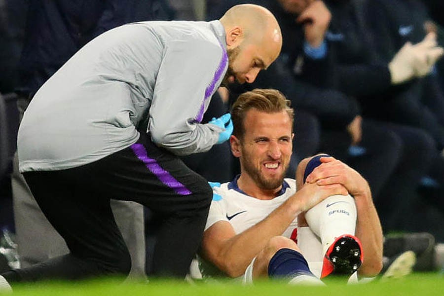 Tottenham confirms Kane suffered 'significant' ankle injury