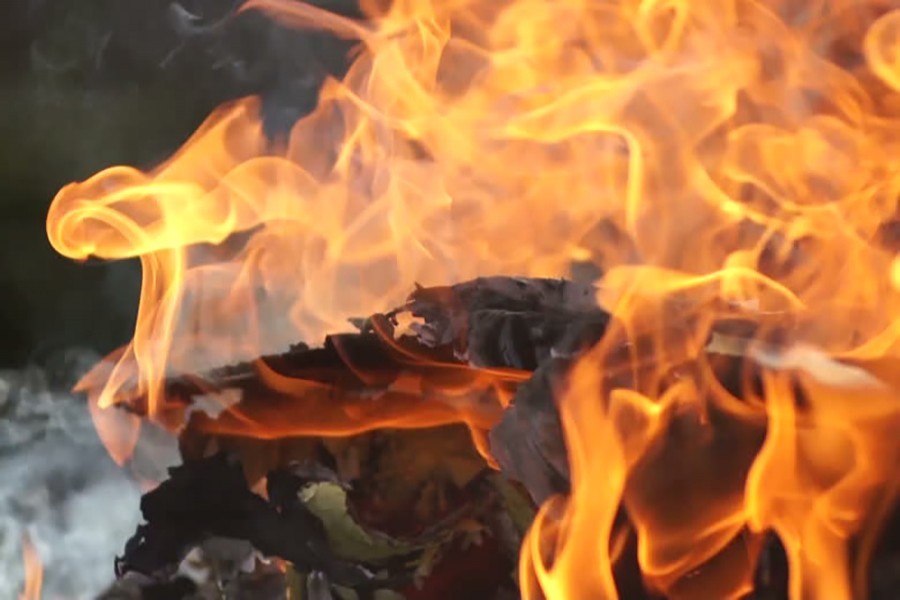 20 shops gutted in Kurigram fire