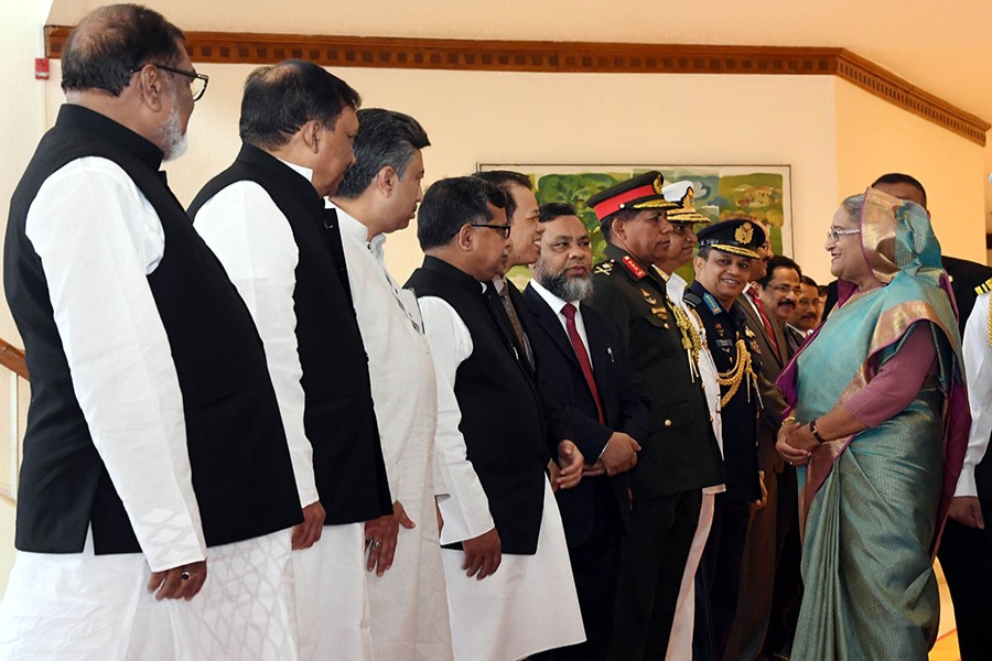 Ministers, cabinet secretary, the dean of the diplomatic corps, chiefs of the three services, and high civil and military officials saw the prime minister off at the airport — Focus Bangla photo