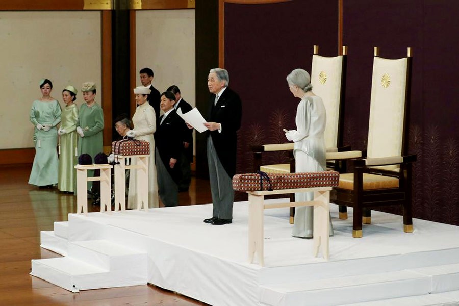 Japanese Emperor Akihito declares historic abdication