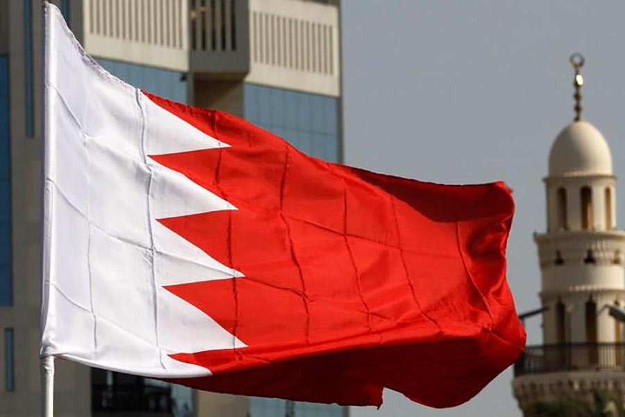 Bahrain asks its citizens to leave Iran, Iraq 'immediately'