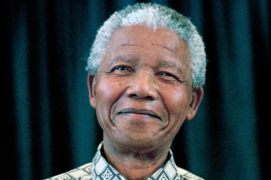 HOW NELSON MANDELA BENT HISTORY