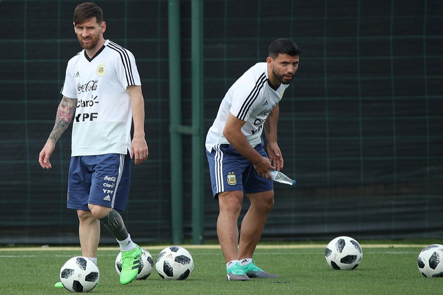 Argentina's Sergio Aguero and Lionel Messi seen during training — Reuters/Files