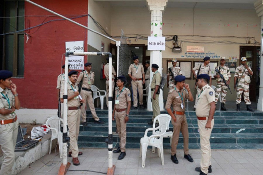 Police stand guard outside a vote counting centre in Ahmedabad, India, May 23, 2019. Reuters