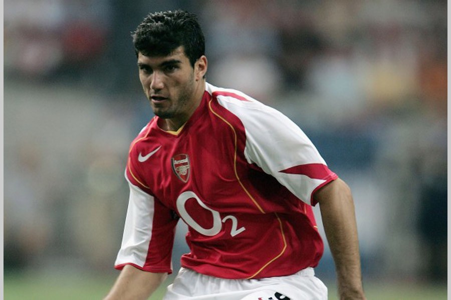 Former Arsenal striker Reyes dies aged 35