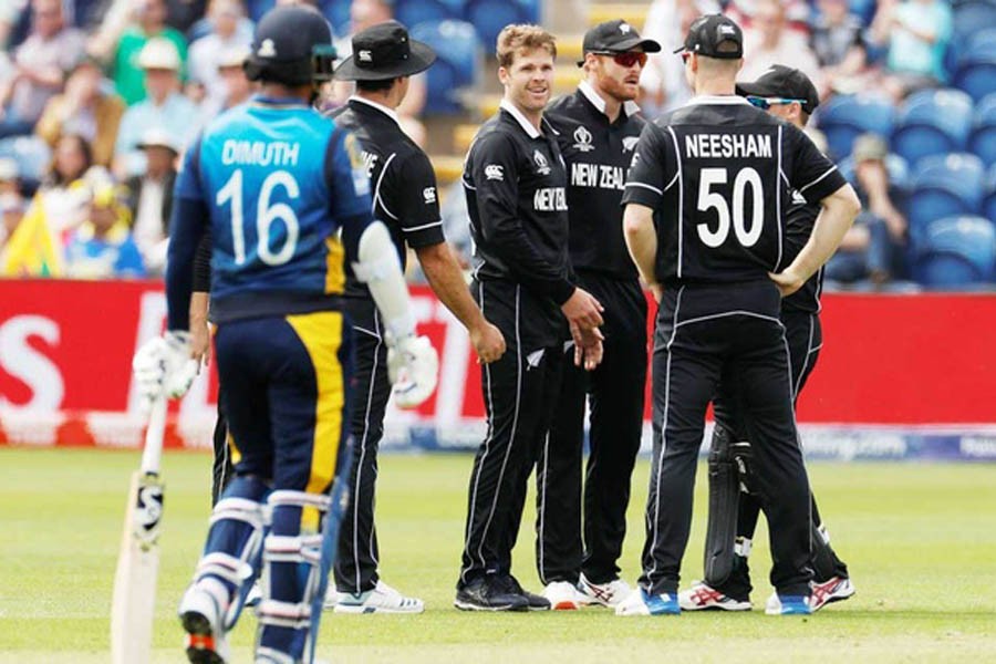 New Zealand beats Sri Lanka by 10 wickets