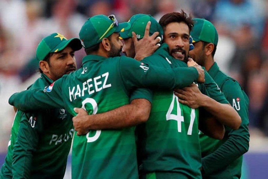 Pakistan shock favourites England in nail-biting thriller