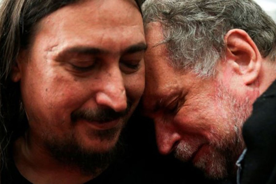 Son finds family after 40 years in Argentina