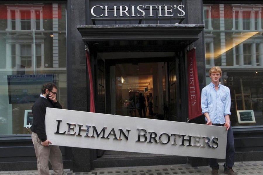 THE COLLAPSE OF NEW YORK-HEADQUARTERED LEHMAN BROTHERS IN 2008: "CDO losses accounted for nearly half the total losses sustained by financial institutions between 2007 and early 2009, when the collapse of Lehman Brothers triggered a run on global repo markets that triggered banking and European sovereign debt crises." 	—Photo: Reuters