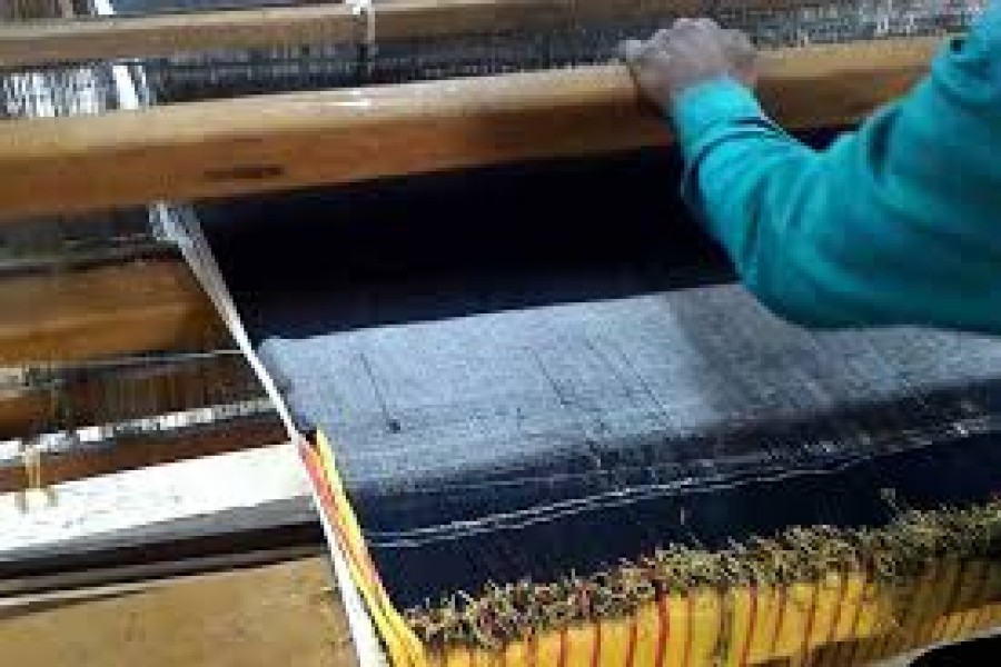 Tk 1.5b project to develop handloom industry