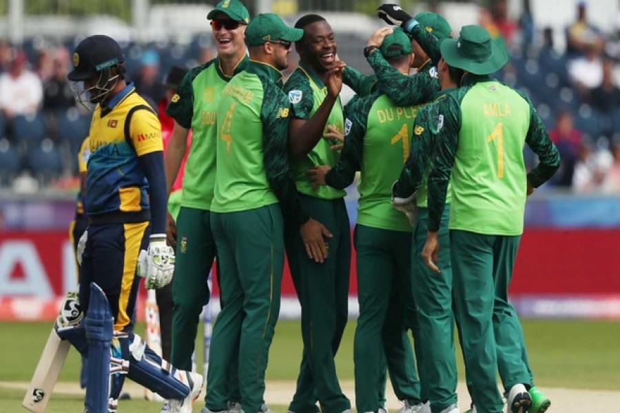South Africa dent Sri Lanka hopes at World Cup
