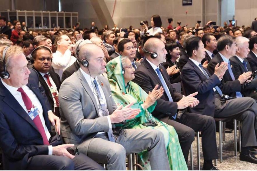 Prime Minister Sheikh Hasina (third from left) during a session of World Economic Forum (WEF)'s Annual Meeting of the New Champions 2019 in the Chinese city of Dalian on July 0 2, 2019. 	—Photo :  PID