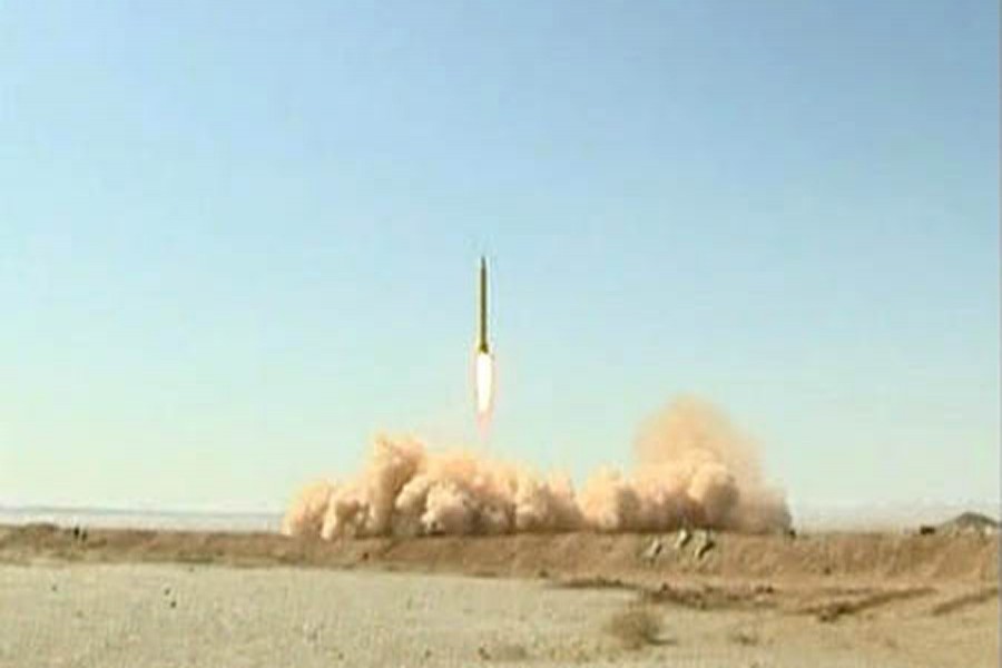 A Ghadr 1 class Shahab 3 long range missile rises into the air during a test from an unknown location in central Iran, September 28, 2009. Reuters/Files