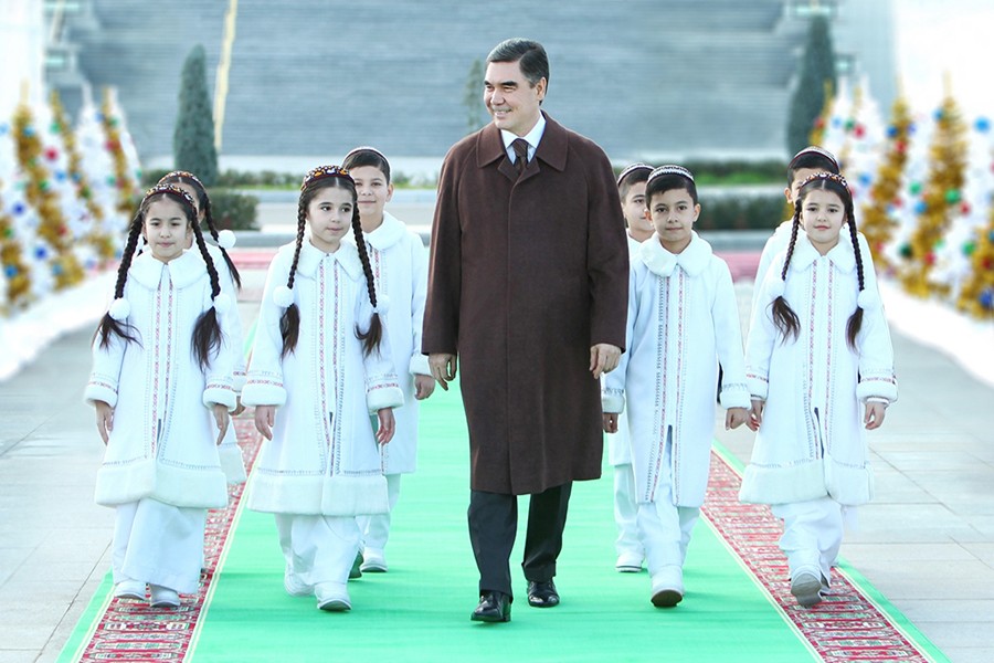 Turkmenistan leader reappears after rumours of death