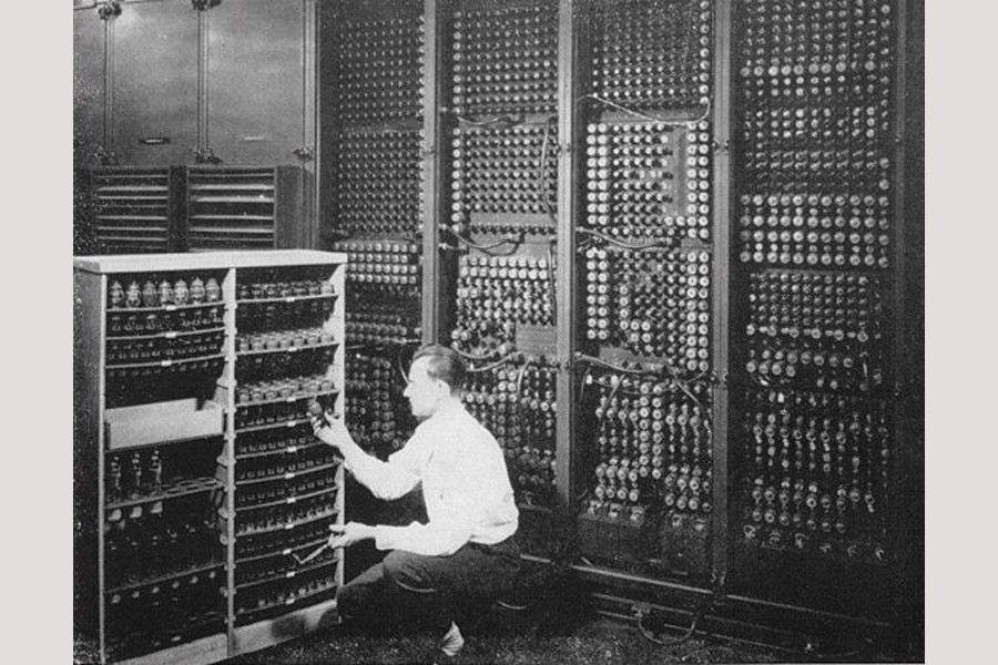 Replacing a bad tube meant checking among ENIAC's 19,000 possibilities.   —Photo courtesy: Wikipedia   